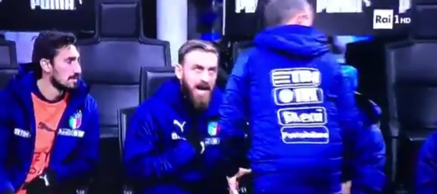 De Rossi explota cuando le mandan a calentar De Rossi explota cuando le mandan a calentar
