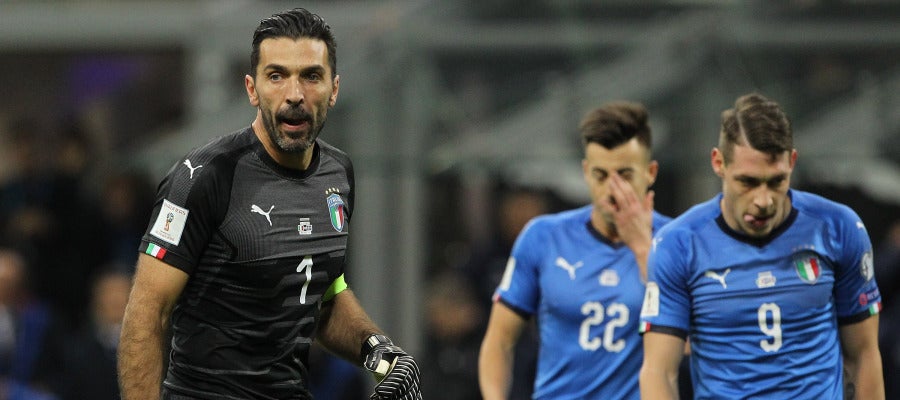 Buffon, cabizbajo tras el empate ante Suecia Buffon, cabizbajo tras el empate ante Suecia