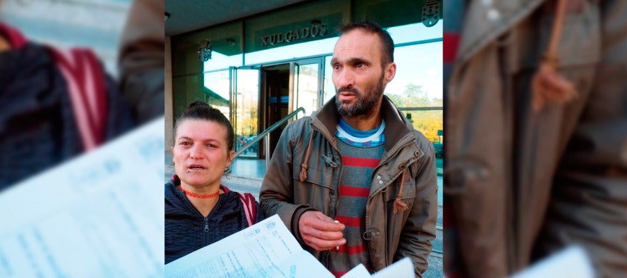 La pareja propietaria, esta mañana a su salida de los juzgados de Lugo, donde la jueza les ha comunicado su decisión. La pareja propietaria, esta mañana a su salida de los juzgados de Lugo, donde la jueza les ha comunicado su decisión.