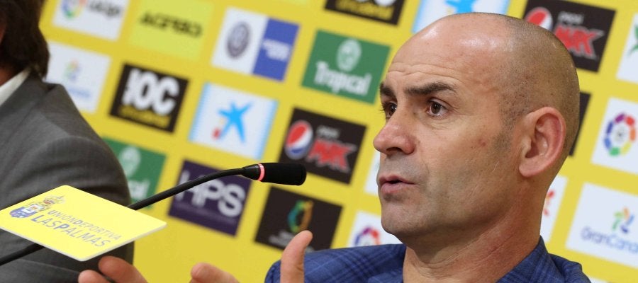 Paco Jémez, durante su presentación con Las Palmas Paco Jémez, durante su presentación con Las Palmas