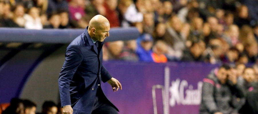 Zidane, ante el Levante Zidane, ante el Levante