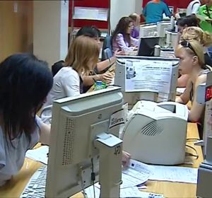 El paro femenino se incrementa en España más del doble durante la crisis El paro femenino se incrementa en España más del doble durante la crisis