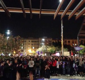Plaza de la Aparadora de Elche antes de la manifestación del 8 de marzo Plaza de la Aparadora de Elche antes de la manifestación del 8 de marzo