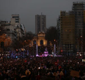 Una marea violeta clama en toda España contra la discriminación en un Día de la Mujer histórico Una marea violeta clama en toda España contra la discriminación en un Día de la Mujer histórico