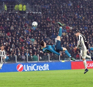 Cristiano Ronaldo marca de chilena ante la Juventus Cristiano Ronaldo marca de chilena ante la Juventus