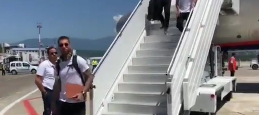 Sergio Ramos en la llegada de la selección española en Sochi Sergio Ramos en la llegada de la selección española en Sochi