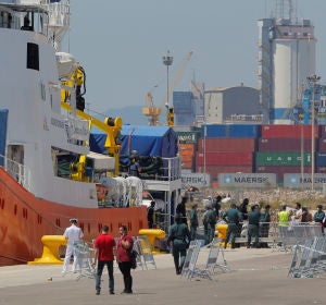 El buque Aquarius en Valencia El buque Aquarius en Valencia