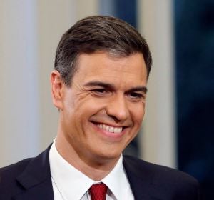 Pedro Sánchez antes de comenzar su entrevista en La Moncloa Pedro Sánchez antes de comenzar su entrevista en La Moncloa