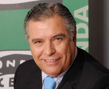 Doctor Beltrán: "Las personas que sufren una enfermedad minoritaria viven una doble injusticia" Doctor Beltrán: "Las personas que sufren una enfermedad minoritaria viven una doble injusticia"