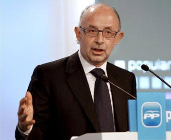 Cristóbal Montoro: "No creo que haya que elevar la garantía de depósitos en este momento" Cristóbal Montoro: "No creo que haya que elevar la garantía de depósitos en este momento"