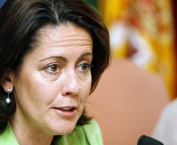 Yolanda Barcina : "Nunca llegaremos a un acuerdo con Bildu" Yolanda Barcina : "Nunca llegaremos a un acuerdo con Bildu"