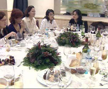 Feijóo recomenda aos galegos que non se xunten máis de dúas unidades familiares Feijóo recomenda aos galegos que non se xunten máis de dúas unidades familiares