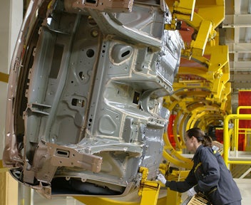 Renault parará su producción por falta de componentes Renault parará su producción por falta de componentes