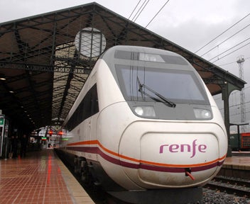 Oyentes: "En una despedida de soltero metieron al novio en mi tren a Irún y no llegó a la boda" Oyentes: "En una despedida de soltero metieron al novio en mi tren a Irún y no llegó a la boda"