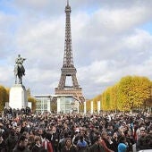 Tumulto en la Torre Eiffel