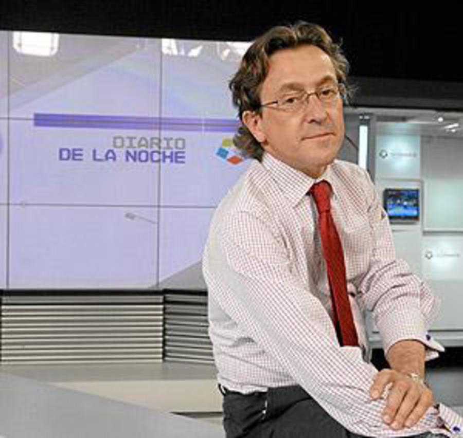 Con un par: "El Arias Navarro de ayer, es el Hermann Tertsch de hoy" Con un par: "El Arias Navarro de ayer, es el Hermann Tertsch de hoy"
