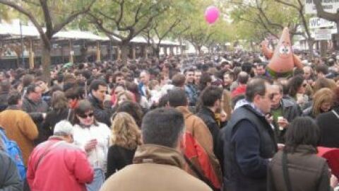 Imagen de archivo: Ambiente en el mes&oacute;n del vino.