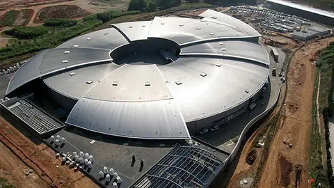 Inaugurado el acelerador de partículas español Inaugurado el acelerador de partículas español