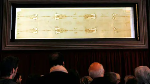 La Sábana Santa, expuesta en la Catedral de Turín La Sábana Santa, expuesta en la Catedral de Turín