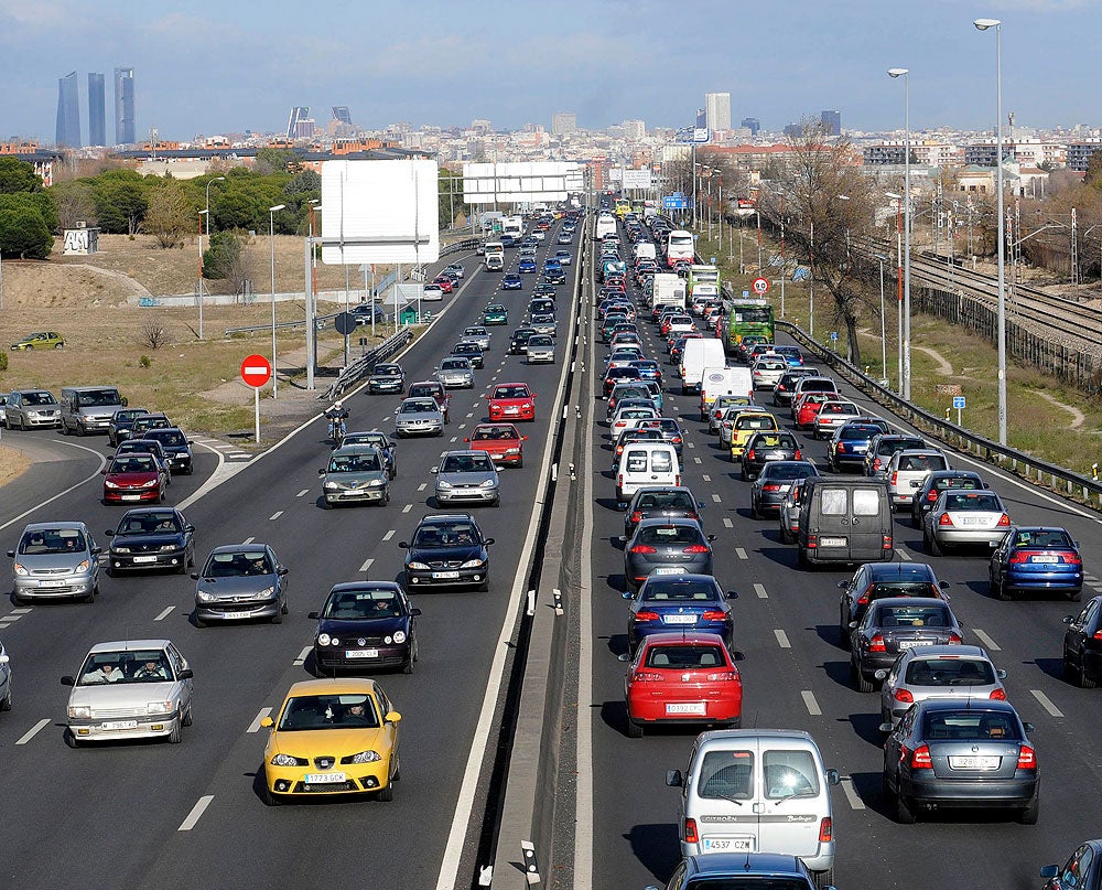 Cortes de carriles en el nudo que enlaza la A-5 con la M-40 por obras Cortes de carriles en el nudo que enlaza la A-5 con la M-40 por obras