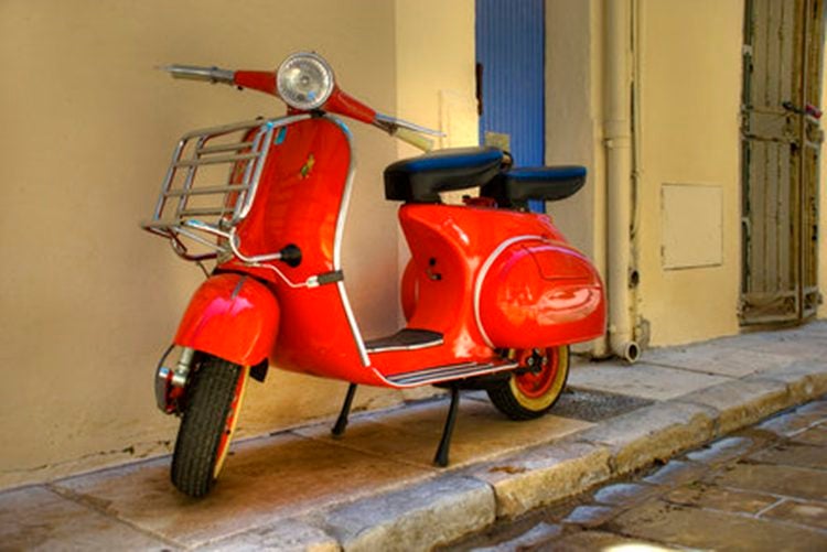 ¿Por qué desaparecía la moto de Rafa todos los días por la tarde? ¿Por qué desaparecía la moto de Rafa todos los días por la tarde?