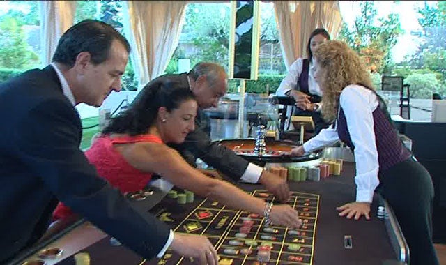 El Gobierno vasco endurece las condiciones del juego y acorta la distancia entre los locales y los centros educativos El Gobierno vasco endurece las condiciones del juego y acorta la distancia entre los locales y los centros educativos