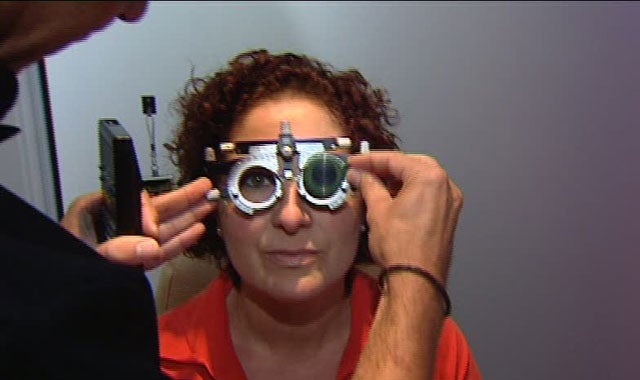 Ángel Salmador: "Solo un 20% de la población se revisa la visión y hay que fomentar las revisiones oftalmológicas" Ángel Salmador: "Solo un 20% de la población se revisa la visión y hay que fomentar las revisiones oftalmológicas"