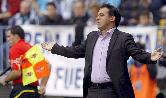 El Betis avanza negociaciones con Luis García y pretende hablar también con Manzano El Betis avanza negociaciones con Luis García y pretende hablar también con Manzano
