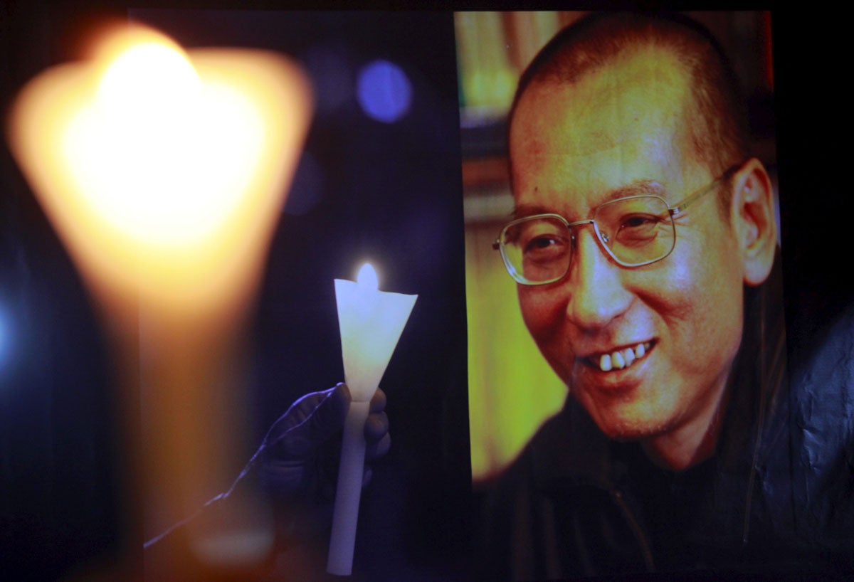Liberan por razones médicas al Nobel de la Paz chino Liu Xiaobo Liberan por razones médicas al Nobel de la Paz chino Liu Xiaobo