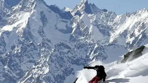 El Freeride, pura adrenalina en un deporte de mucho riesgo El Freeride, pura adrenalina en un deporte de mucho riesgo