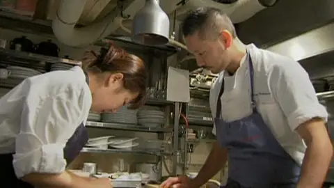 Cocina de un restaurante japonés Cocina de un restaurante japonés