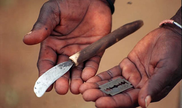 Sierra Leona prohíbe "con efecto inmediato" la mutilación genital femenina Sierra Leona prohíbe "con efecto inmediato" la mutilación genital femenina