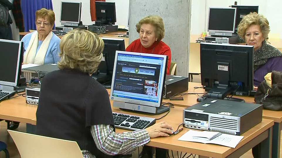 El buscador:¿Cuál es el uso de Internet que hacen los mayores? El buscador:¿Cuál es el uso de Internet que hacen los mayores?