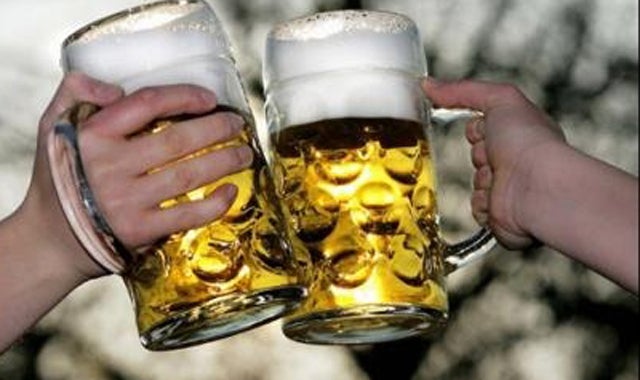 ¿Cuál es el origen de la palabra 'cerveza'? ¿Cuál es el origen de la palabra 'cerveza'?