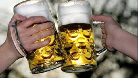 Precios medios de caf&eacute; y cerveza