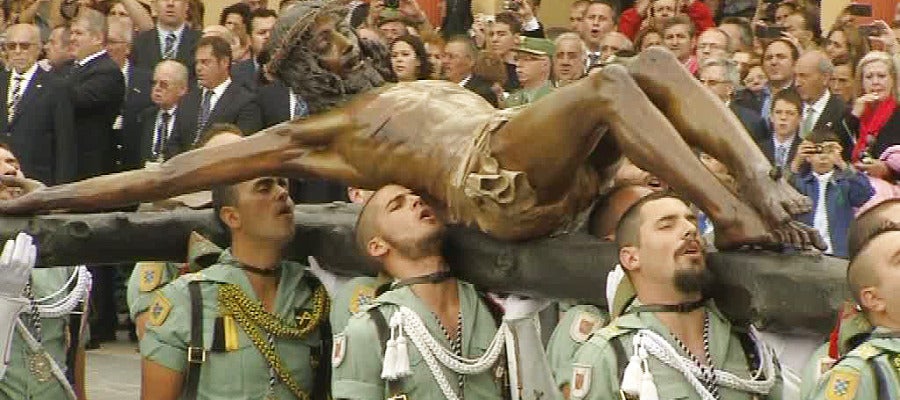 Momento de la procesión de los Legionarios de Málaga Momento de la procesión de los Legionarios de Málaga