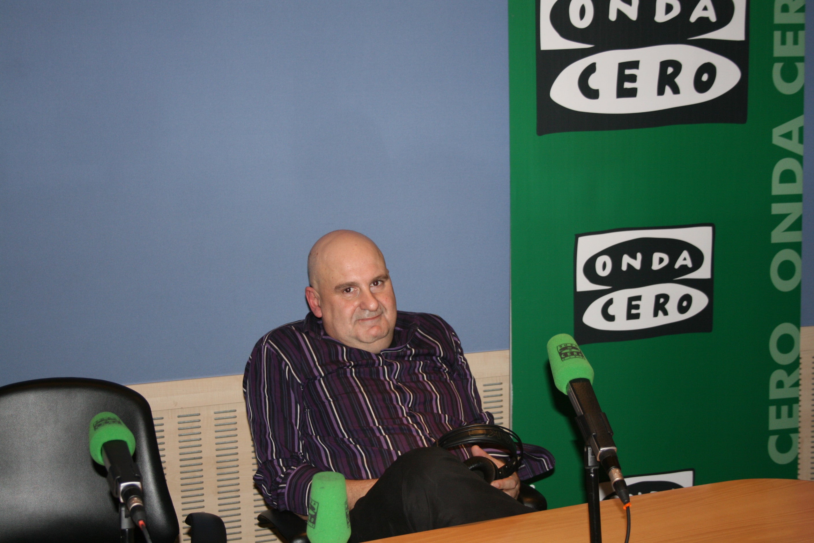 Antón Reixa: "Hay que pedir perdón por la prepotencia que se ha ejercido estos años" Antón Reixa: "Hay que pedir perdón por la prepotencia que se ha ejercido estos años"