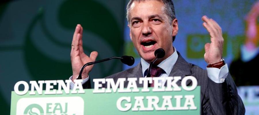 El presidente del PNV, Íñigo Urkullu, durante el acto de inicio de la campaña electoral El presidente del PNV, Íñigo Urkullu, durante el acto de inicio de la campaña electoral