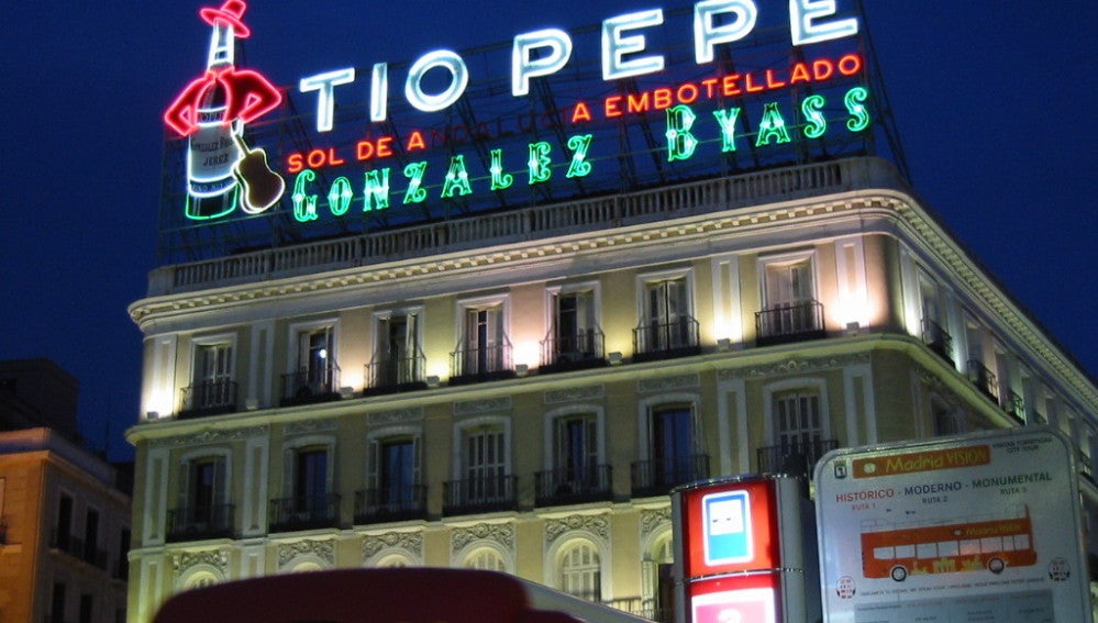 El edificio de Tío Pepe, uno de los más emblemáticos de la capital