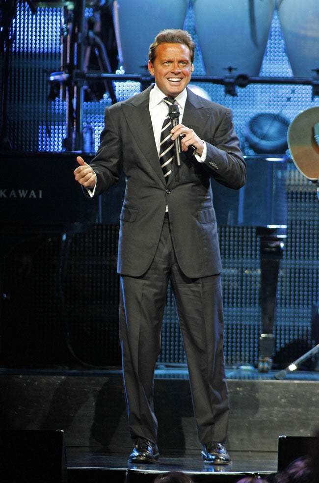 ‘Sky’, el yate que Luis Miguel ocultó mediante una empresa opaca en las Islas Vírgenes Británicas ‘Sky’, el yate que Luis Miguel ocultó mediante una empresa opaca en las Islas Vírgenes Británicas