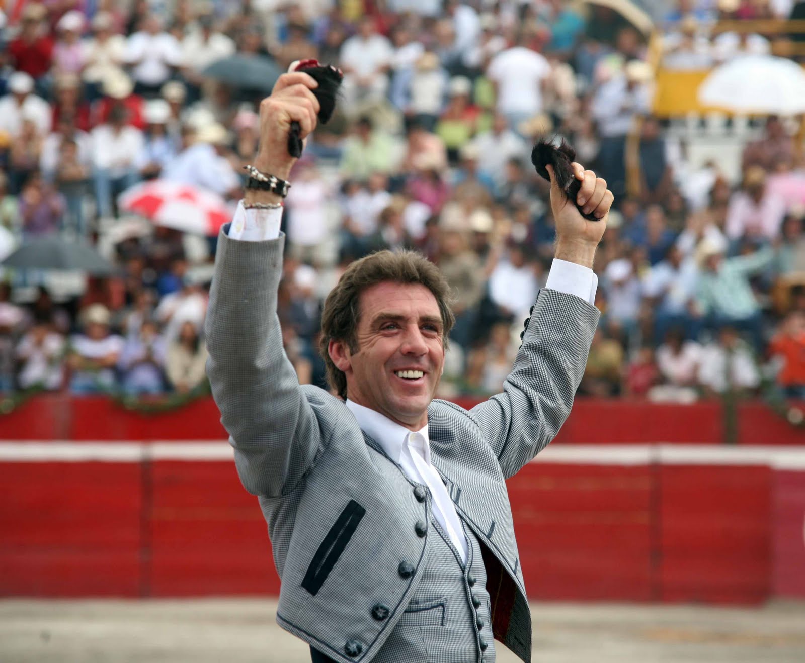 Toros con Pedro Javier Cáceres: La tarde de Mendoza en Vitoria Toros con Pedro Javier Cáceres: La tarde de Mendoza en Vitoria