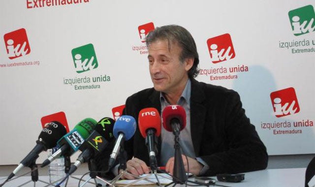 Pedro Escobar: "La militancia de IU no se arrepiente de lo que hicimos" Pedro Escobar: "La militancia de IU no se arrepiente de lo que hicimos"