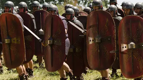 Los romanos escudados Los romanos escudados