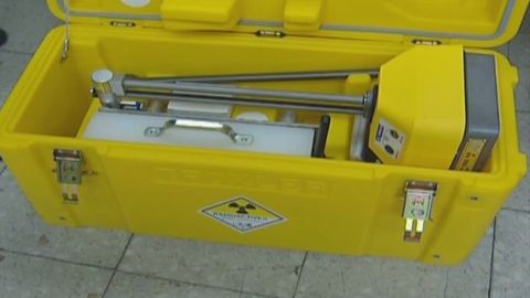 Malet&iacute;n con material radiactivo