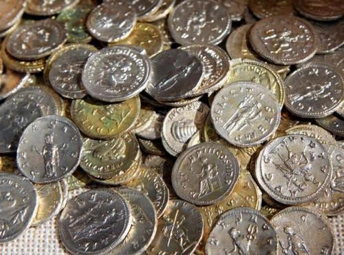 Cuéntame cómo pasó: El descubrimiento de monedas romanas Cuéntame cómo pasó: El descubrimiento de monedas romanas