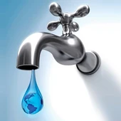 Grifo abierto y ahorro de agua Grifo abierto y ahorro de agua