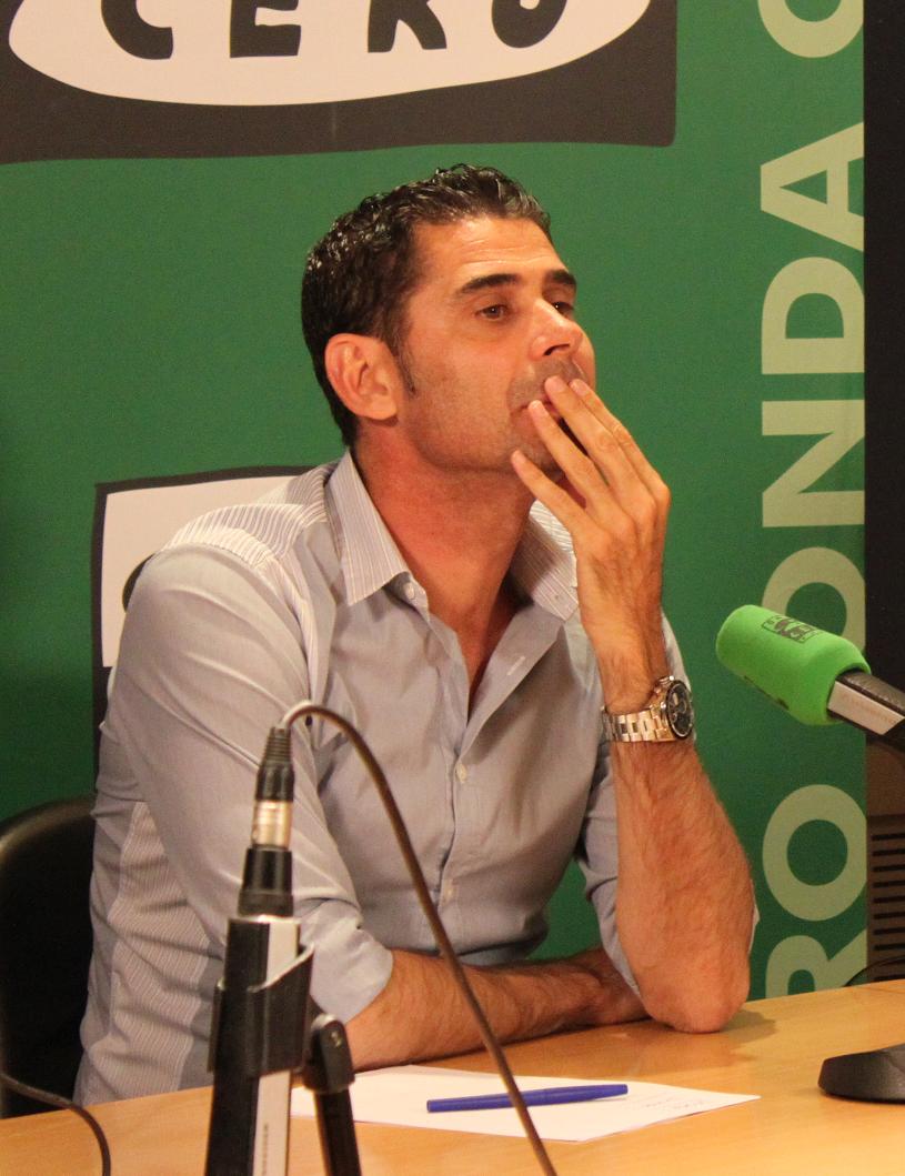 Onda deportiva Asturias 17/06/2016 Entrevista a Fernando Hierro Onda deportiva Asturias 17/06/2016 Entrevista a Fernando Hierro