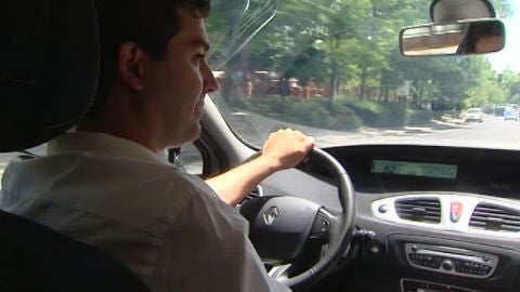 Conducci&oacute;n al volante sin nervios