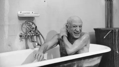 Pablo Picasso en la bañera Pablo Picasso en la bañera