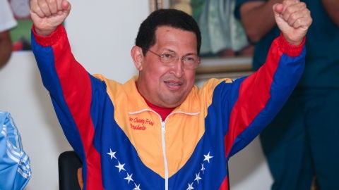 Hugo Chavez reaparece tras el anuncio de que tiene c&aacute;ncer